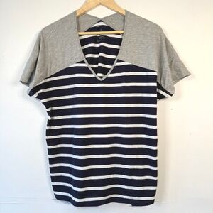 GAP‎ Women's Striped V Neck T Shirt XL